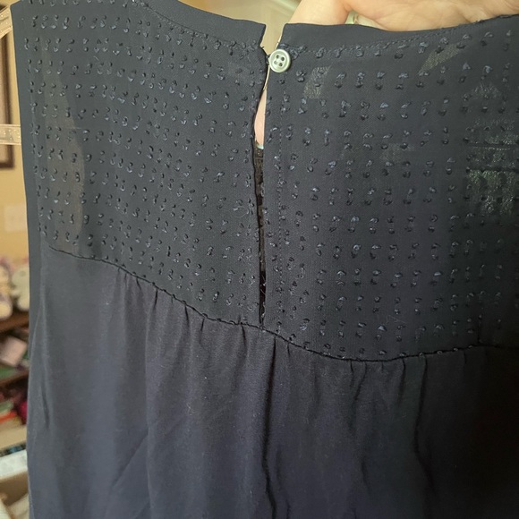 LOFT Size S Sleeveless Navy Dotted Shell Top - Picture 8 of 8